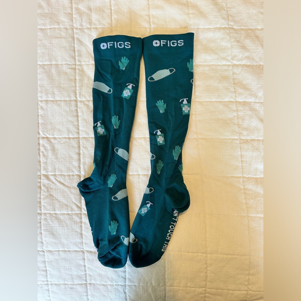 FIGS compression socks size Medium